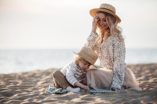 cute-mother-baby-child-outdoor_624325-1079.jpg