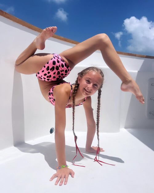 Bikini---768.jpg