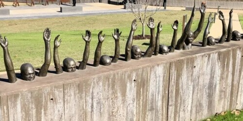 hands-up-dont-loot.jpg