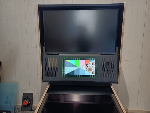 156-DMDinstalled.jpg