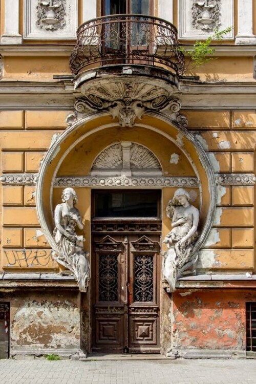 11-Vilandes-iela---Riga-Latvia.jpg