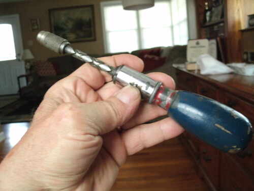Milwaukee-M12-001a1dca0e7949969d1.jpg