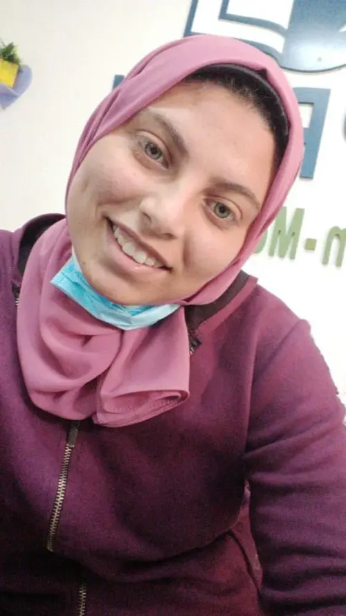 فلاحه مصرية محجبة تعرض لعشيقها وتدلع سكس نودز مصري 5