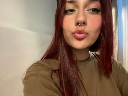 نودز بنوتة عشرينية قمر اوي تصور احلى نودز لبزازها وكسها الي بتتيك في 15 768x576