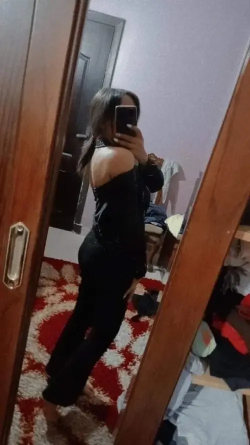 نودز مصري اندر ايدج تكلم صاحبها واتس تفرجيه كسها وتغريه 7 576x1024