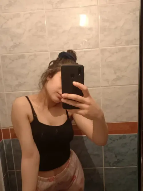 البوم نودز محجبة كيوت تستعرض جسمها فشخت كسها نيك شهوتها مولعة 6 768x1024