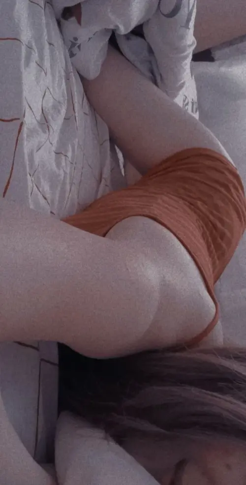 البوم نودز بنت عودها فرنساوي شكلها بنت ناس قالعة بتصور نفسها لصاحبها بتفرجيه جمال جسمها 15