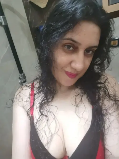 نودز ميلف اربعينيه جميله و مثيره عريانه ملط طيزها حكايه 6 768x1024