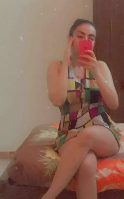 صور سكس عربي بنوته تعرض جسمها الفاجر 16