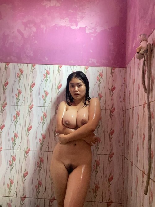 7R9Xt.jpg
