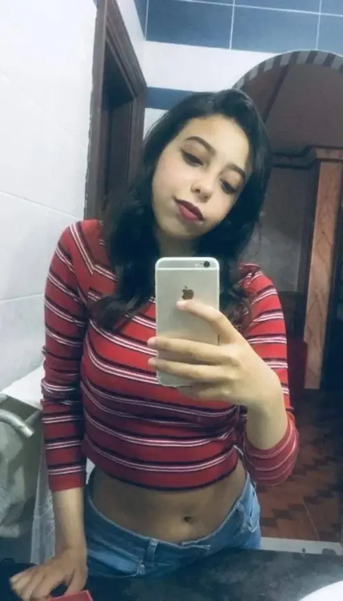 نودز مصريه بتقلع ملط قدام الكام وتعري لحمها الابيض وتفرج صاحبها 6