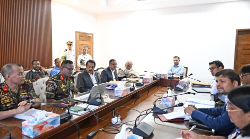 বস্ত্র ও পাট মন্ত্রণালয়ের সঙ্গে প্রধানমন্ত্রীর বৈঠক