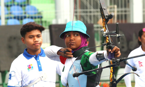রিকার্ভ মিক্সড টিম ইভেন্টে বাংলাদেশের শিমুর স্বর্ণ জয়