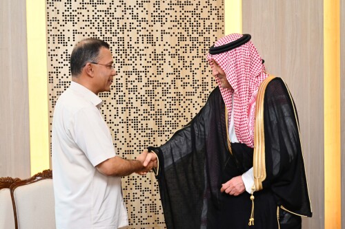 প্রধানমন্ত্রীর সঙ্গে সৌদি আরবের উপ-পররাষ্ট্রমন্ত্রীর সৌজন্য সাক্ষাৎ