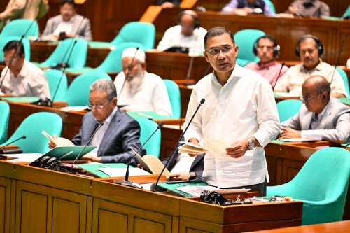 চট্টগ্রাম-ঢাকা করিডোরে ইলেকট্রিক ট্রেন পরিচালনায় ডিজাইন প্রণয়নের কাজ শেষ : প্রধানমন্ত্রী