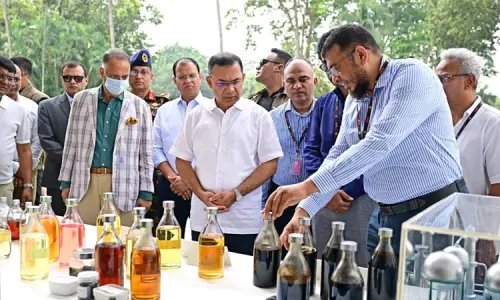 বর্জ্য থেকে জ্বালানি তেল উৎপাদন প্রকল্প বাস্তবায়নে সহযোগিতার আশ্বাস প্রধানমন্ত্রীর