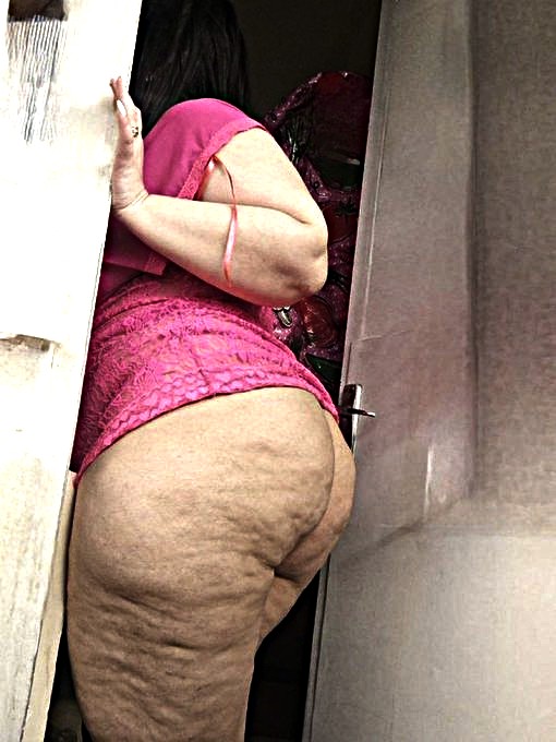 صور سكس نيك وقنص شراميط محارم بلدي عربي مصري في البيت